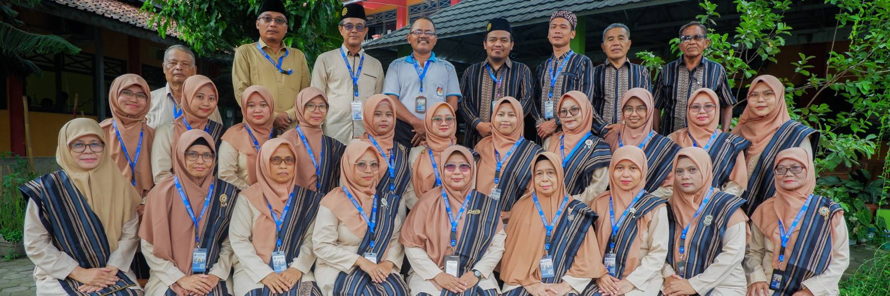 Keluarga Besar SMP Muhammadiyah Margasari