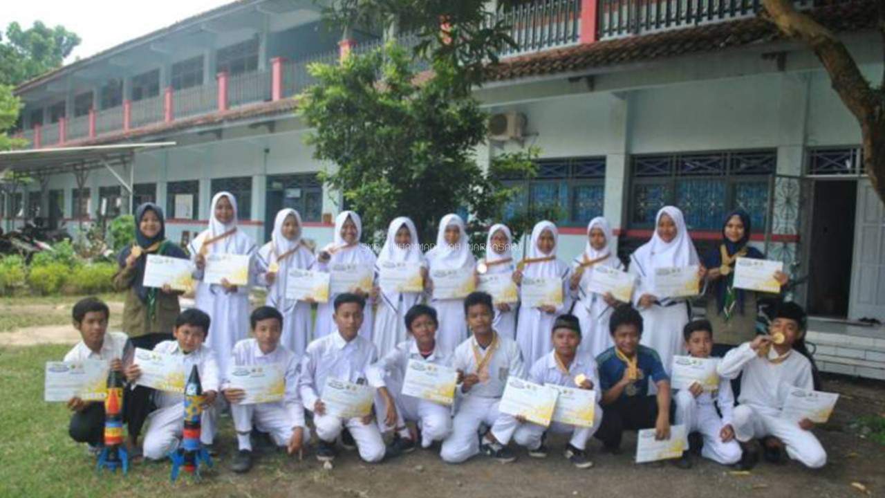 Hebat! SMP Muhammadiyah Margasari Raih 12 Medali Internasional Olyq III